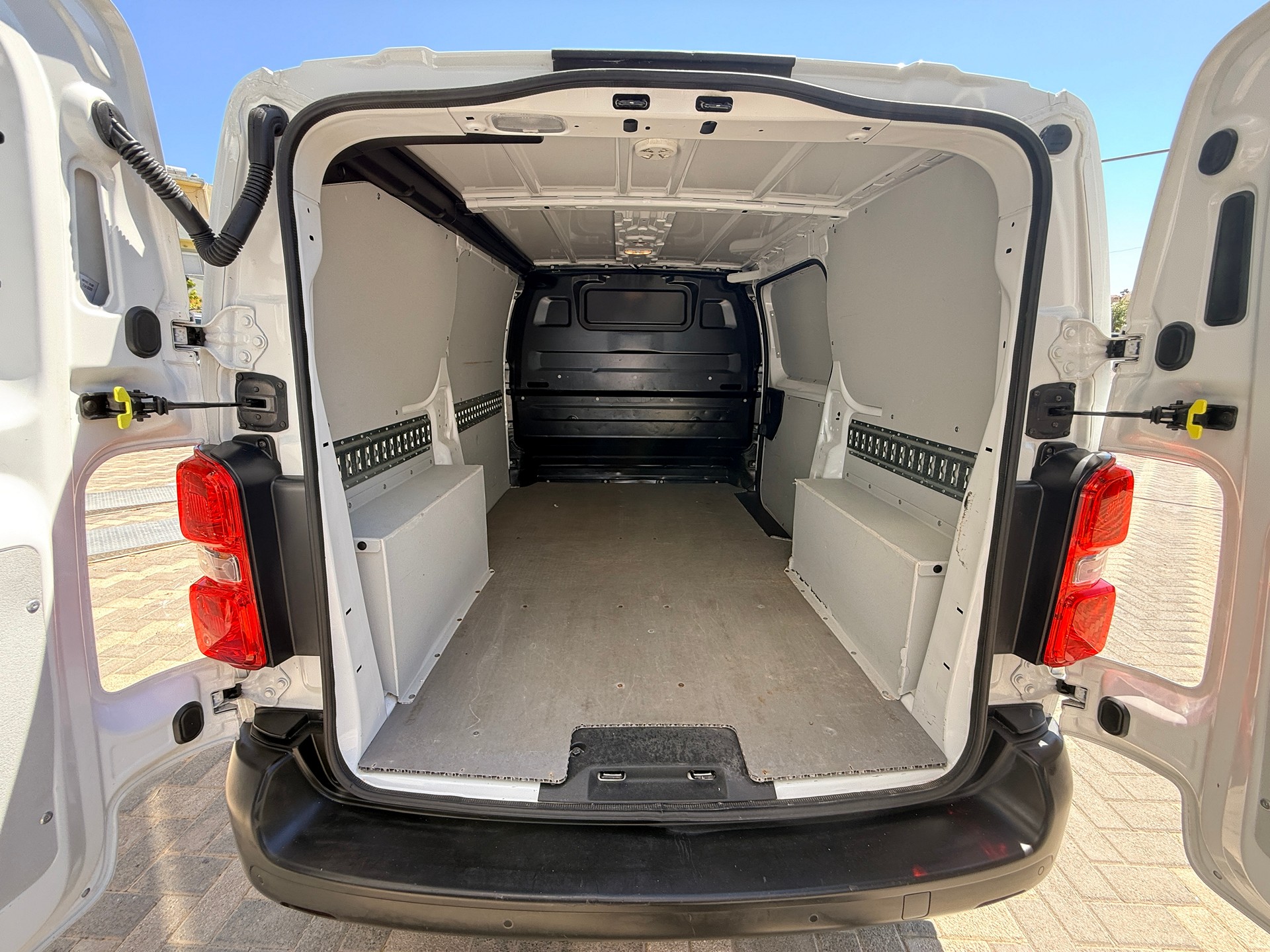 Peugeot Expert 2022 STANDARD L2, 3 θέσεις CarPoint χωρις ΦΠΑ