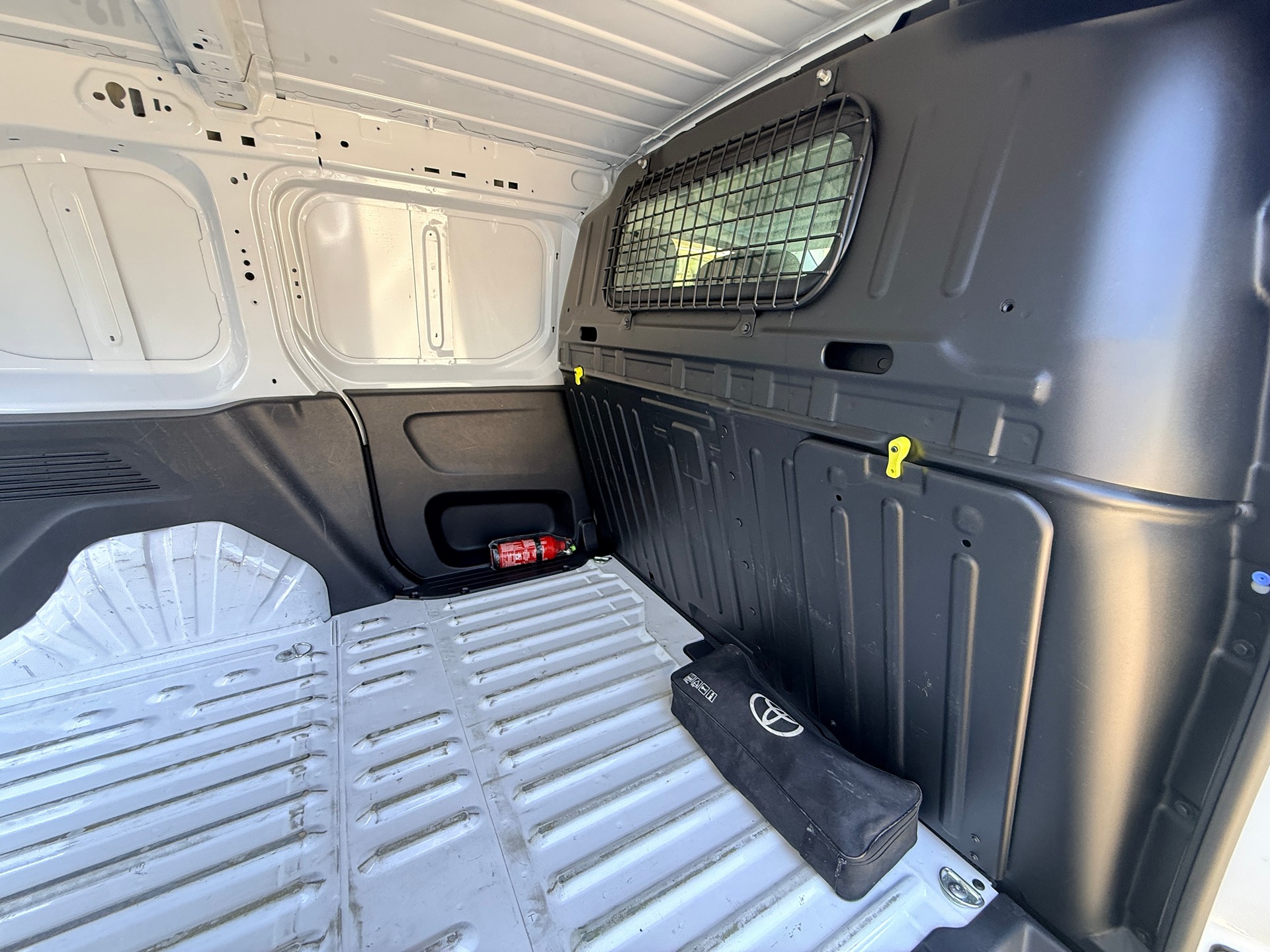 Κλούβα Toyota 2023 PROACE CITY , 3 θέσεις CarPoint χωρίς ΦΠΑ