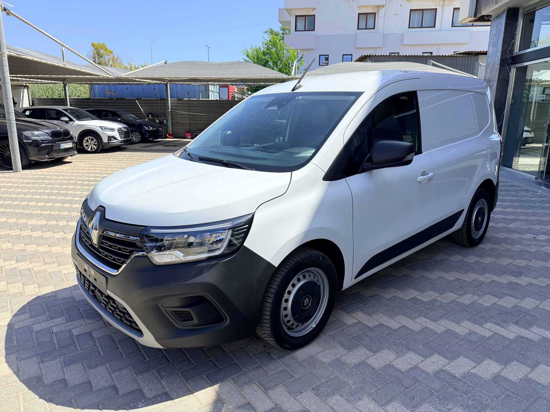 Κλούβα Renault 2023 Kangoo 3 θέσεις χωρίς ΦΠΑ