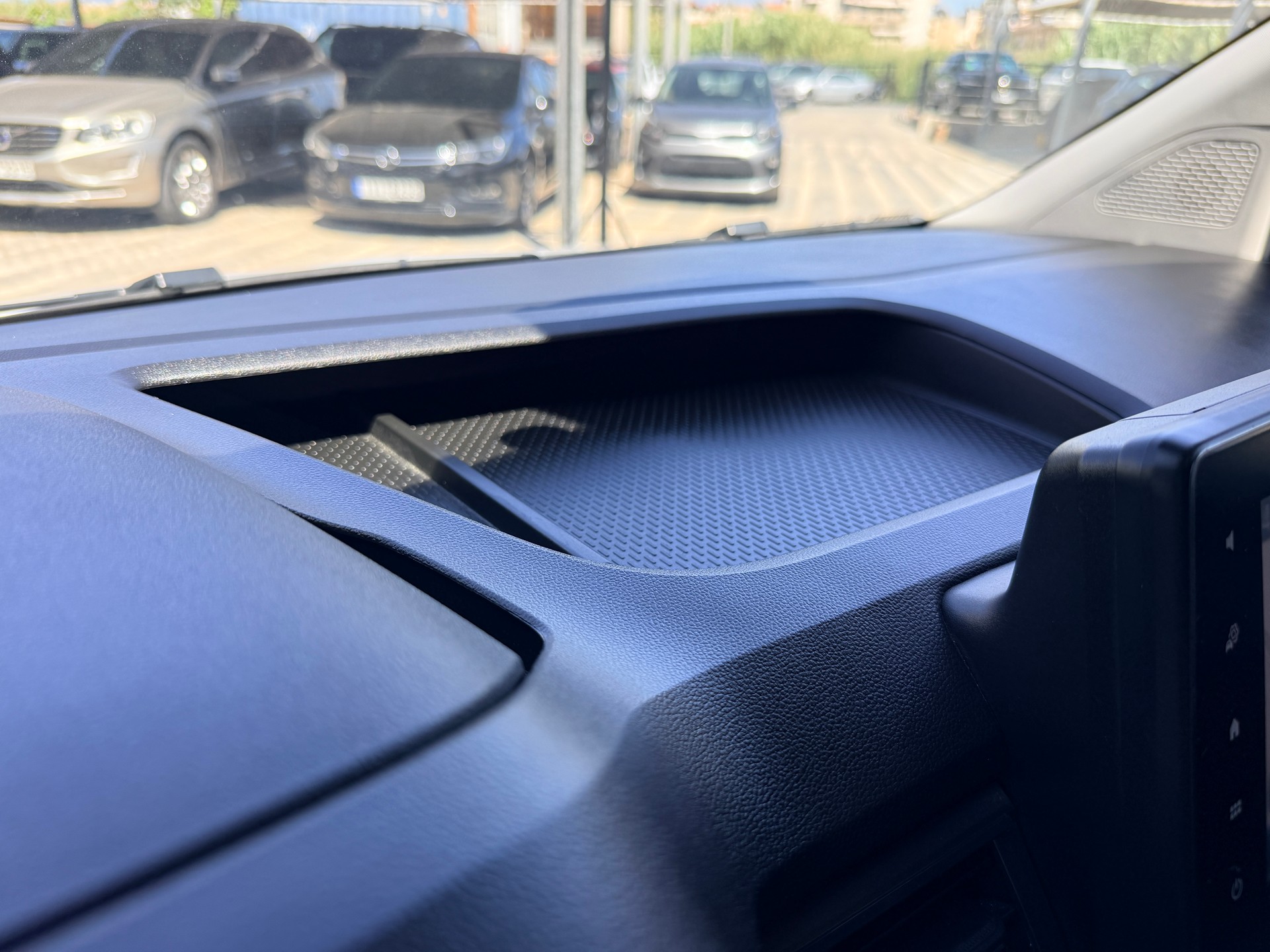 Κλούβα Renault 2023 Kangoo 3 θέσεις χωρίς ΦΠΑ
